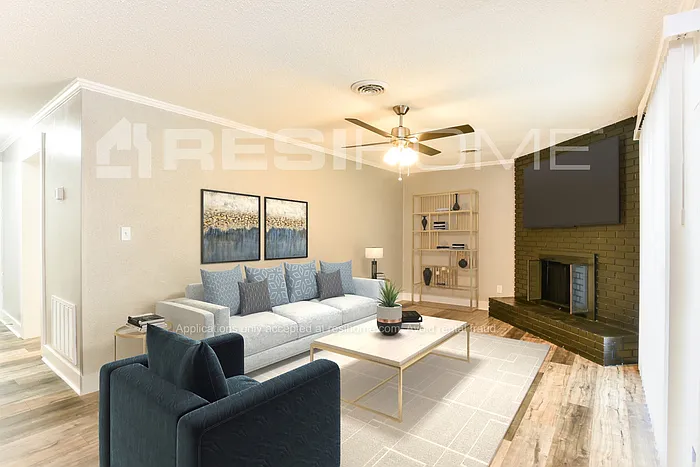 421 Stockade Dr — Photo 4