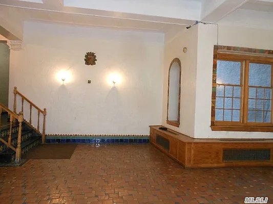 Rented by Prime Realty | media 16