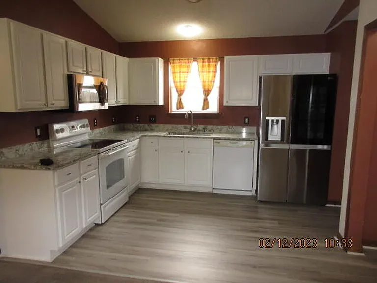 2025 Catline Cir — Photo 6