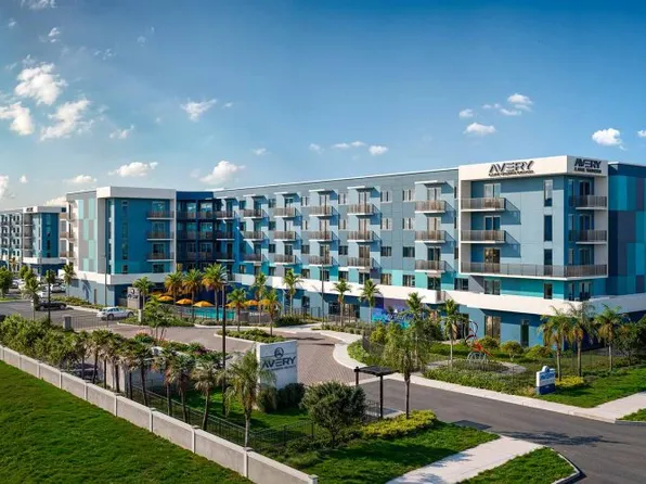 Avery Lake Worth Beach