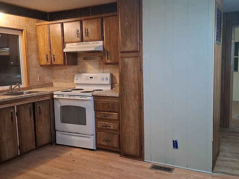 19531 Pecan St SW #5 — Photo 10