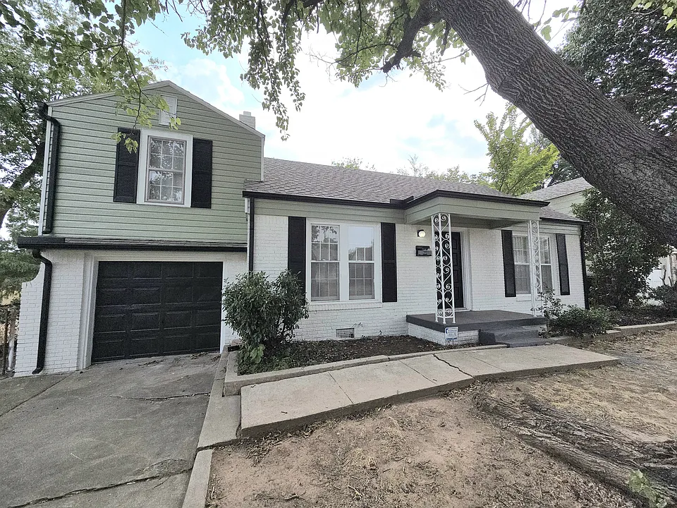 3028 NW 27th St