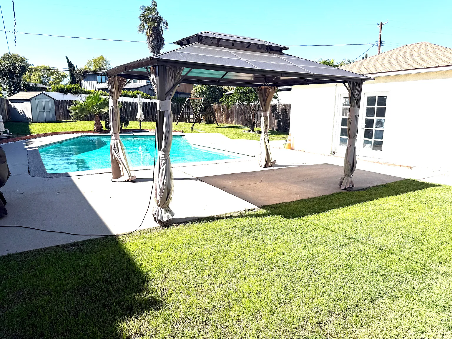 4943 Petit Ave — Photo 1
