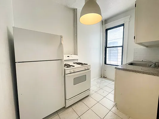 Rented by Pear NYC LLC | media 17