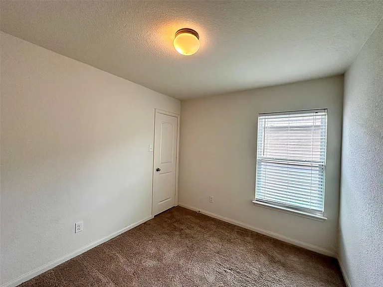 1469 Breanna Ln — Photo 7