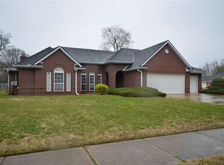 2480 Cardinal Dr, Springdale, AR 72764