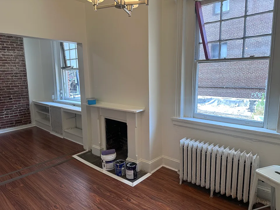 24 E Eager St #2R