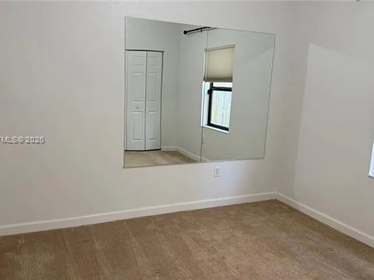 737 SE 37th Pl #737 — Photo 16