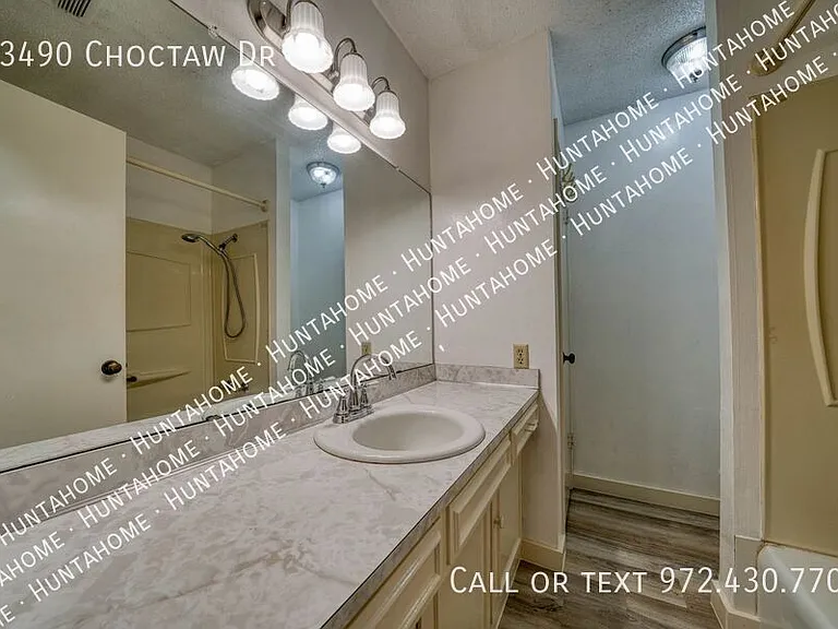 13490 Choctaw Dr — Photo 13