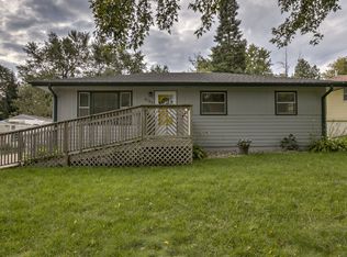 9123 Meredith Ave, Omaha, NE 68134