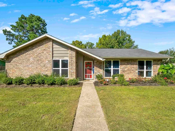 202 Honeysuckle St, Deridder, LA 70634