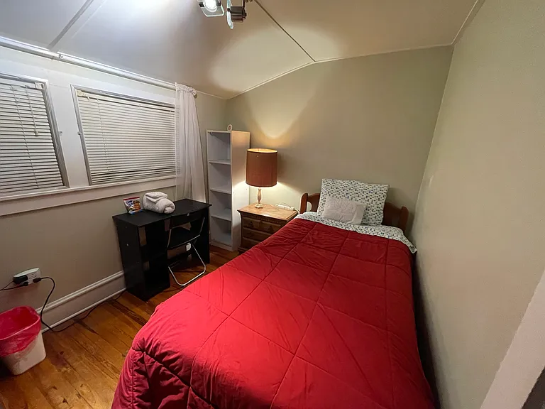 924 Park Ave — Photo 19