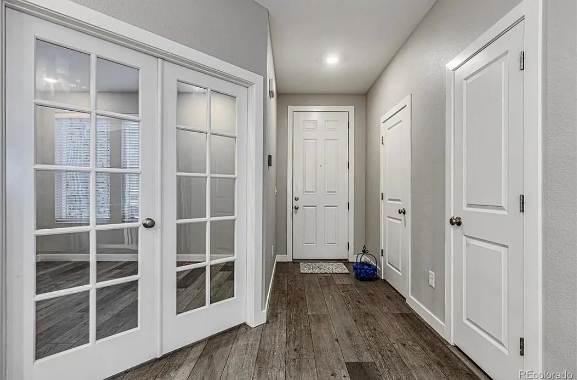 7635 S Winnipeg Ct — Photo 4