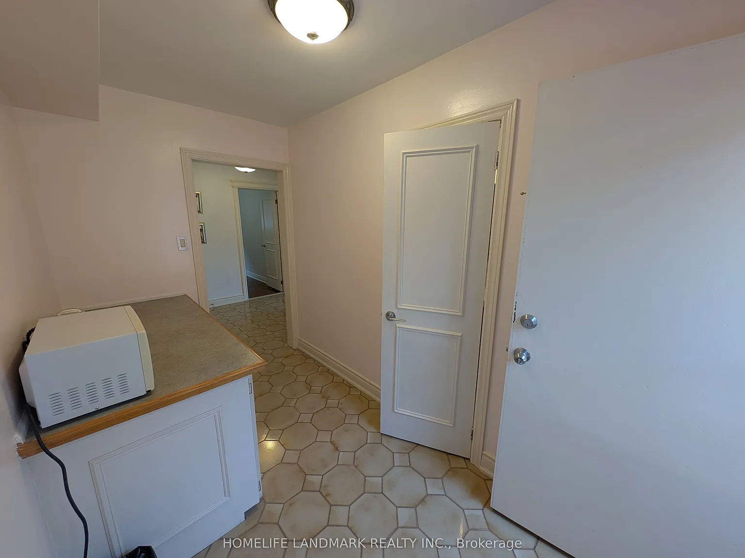 1 bed, $1,800 — Photo 2