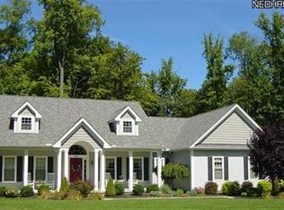 187 Ruby Ln, Streetsboro, OH 44241