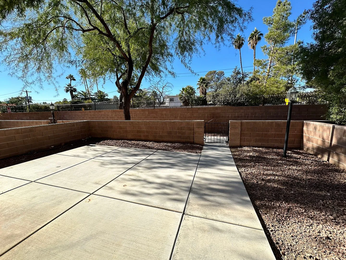 Centrally Located — Photo 4