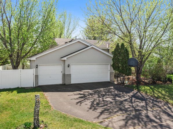 1145 Joes Lake Rd SE, Cambridge, MN 55008