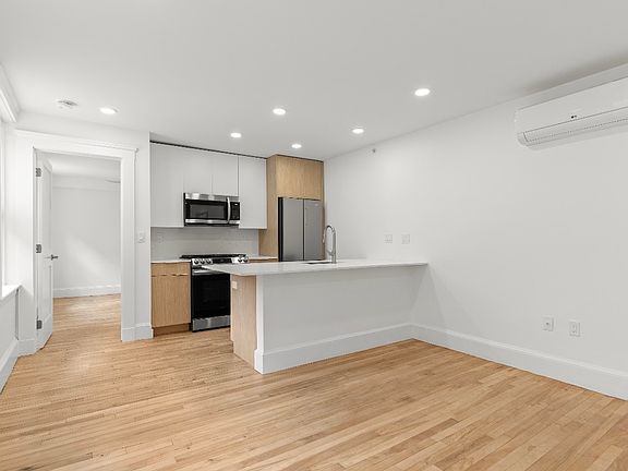 4th image of 38 Bradlee Rd #103