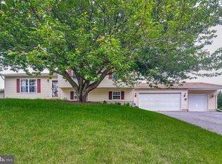 1225 Chandler Dr, Westminster, MD 21157