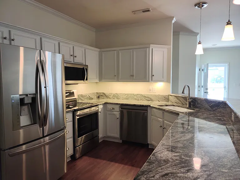 144 Hardinberry St — Photo 3