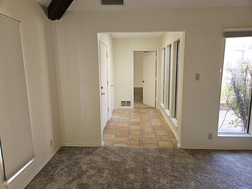 Front entry way