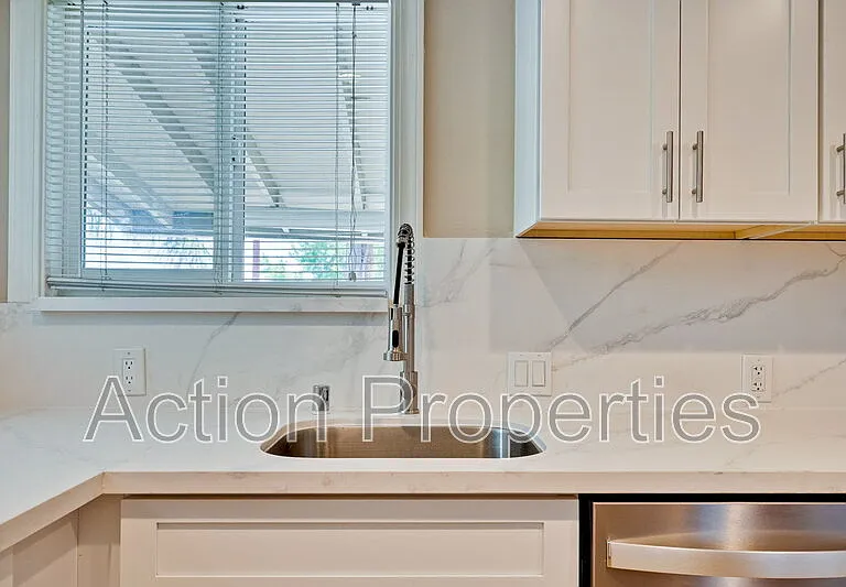4545 Moorpark Ave #2 — Photo 8