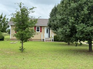 101 N Lakeway Dr, Comanche, TX 76442