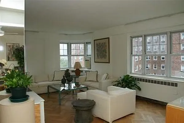 Sold by Mazzeo Real Estate | media 39