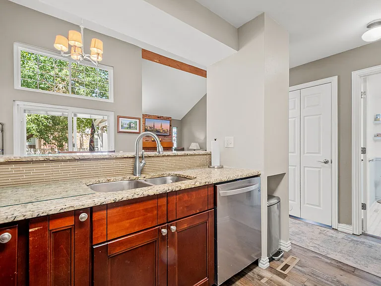 2877 W Long Cir — Photo 11