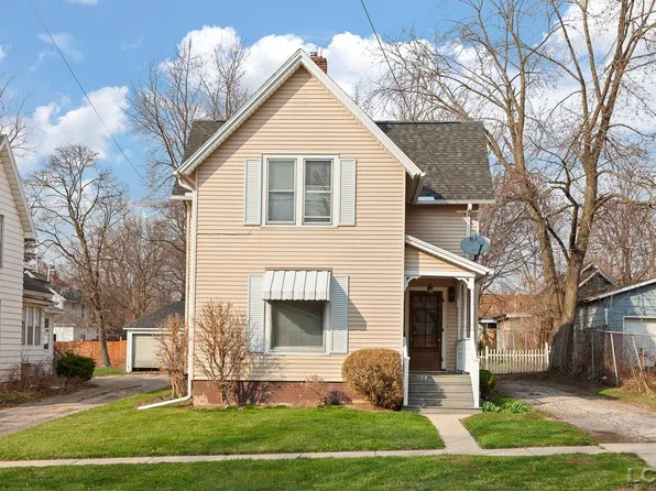 907 E Hunt St, Adrian, MI 49221