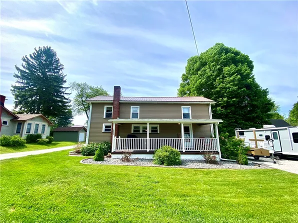 10895 Walnut St, Harmonsburg, PA 16422