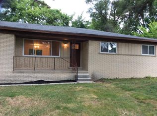 697 Colebrook Dr, Troy, MI