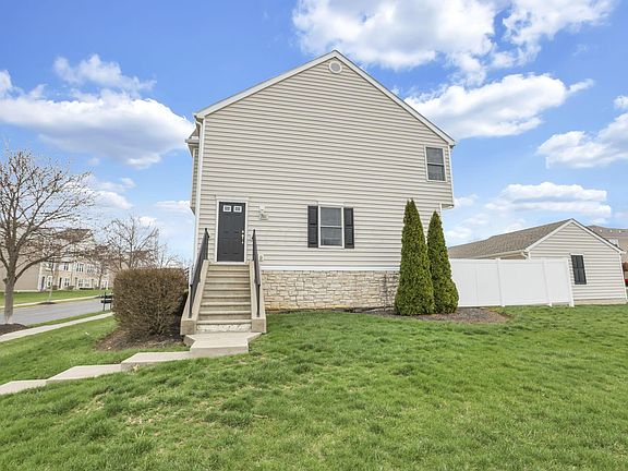 4th image of 201 Autumn Ridge Cir