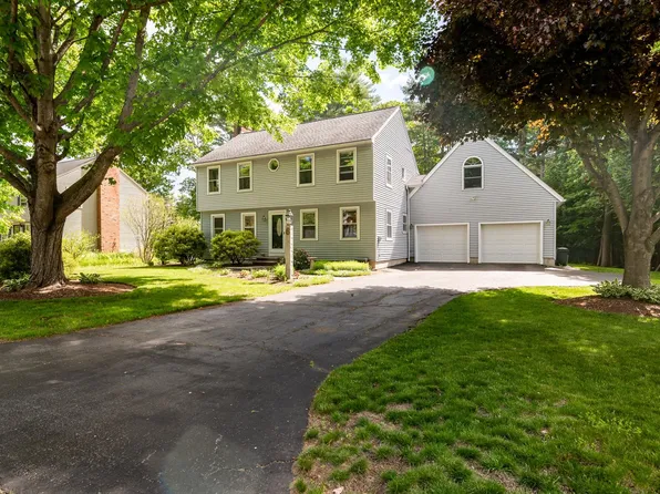 6 Governors Way, Concord, NH 03303-3433