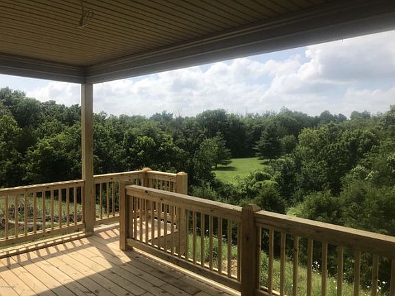 4th image of 304 Reagan Dr