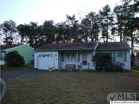 1st image of 3 Hampshire La