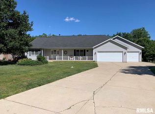 1312 Arlington Chase, Sherman, IL 62684