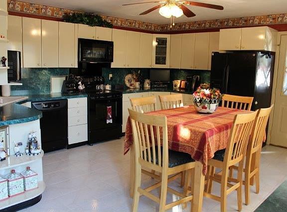 3rd image of 33 Butternut Ln