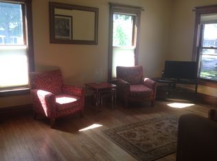 212 N 6th St, Grand Haven, MI 49417