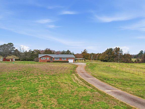 2nd image of 1316 Cornwell Rd