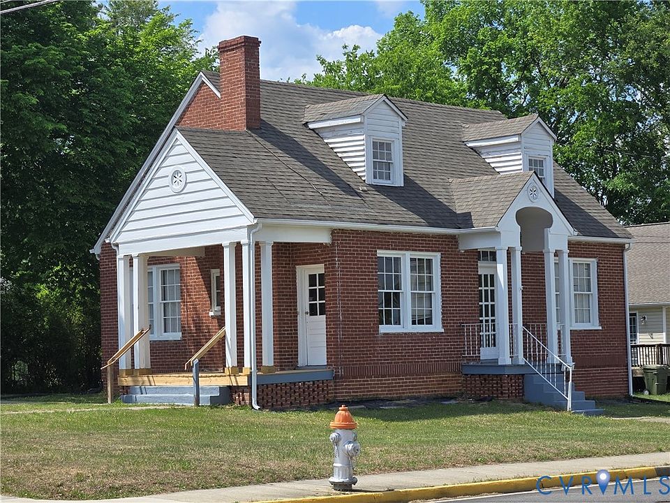 2nd image of 815 Griffin Blvd