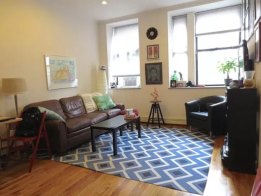 Rented by Avenue Real Estate | media 20