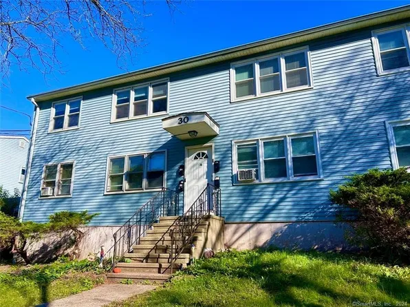 30 Oak Ridge Drive #14, New Haven, CT 06513