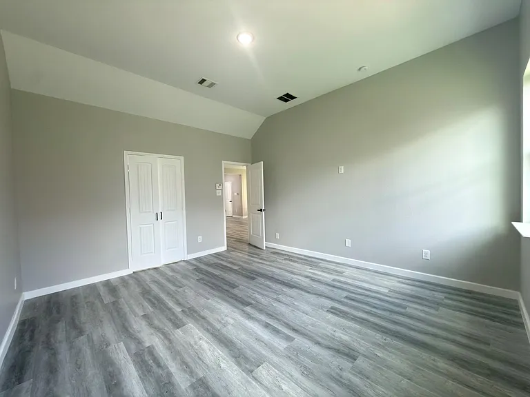 9413 Savannah Holly Dr — Photo 6