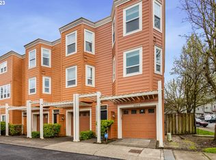 4926 SW View Point Ter, Portland, OR 97239