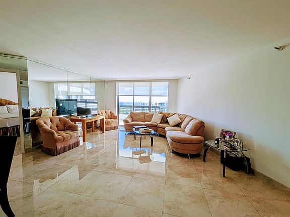 3rd image of 3500 Mystic Pointe Dr APT 2502