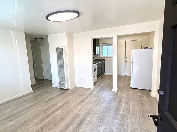 4th image of 2994 S Higuera St #B