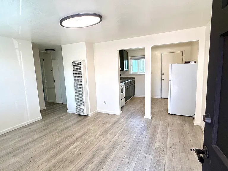 2994 S Higuera St #B — Photo 4