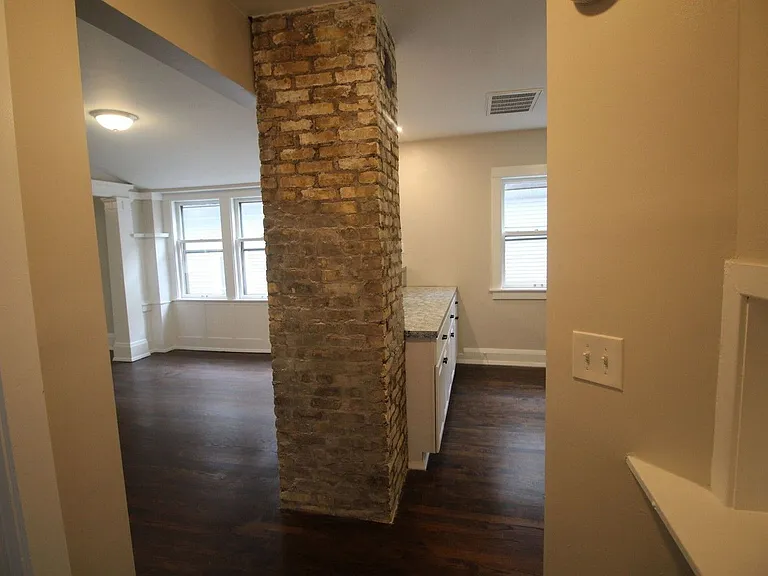 2161 N 48th St #UPPER — Photo 17