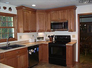 5th image of 634 Tanbark Ln